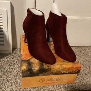 Bella Vita Women's Deep Burgundy Zipper Heeled Boots